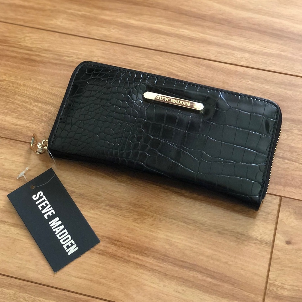 (NEW) Steve Madden Faux Leather Zipper Wallet